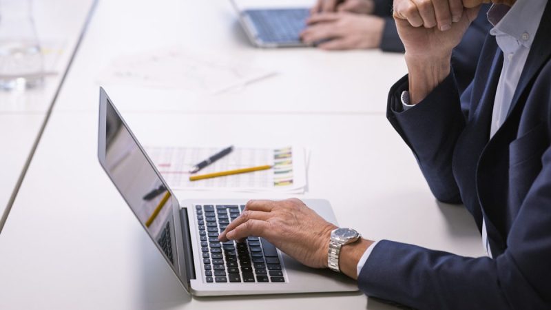Kontrollerer utgreiingsplikta i åpenhetsloven